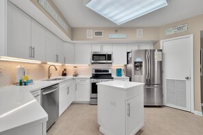 Large Newly Updated Kitchen, fully equipped with Stainless Steel Appliances