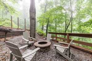 Fire pit + park style charcoal grill