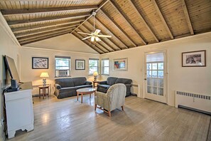 Upstairs Living Room | 2 Sleeper Sofas