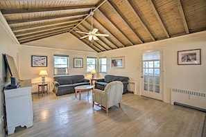 Upstairs Living Room | 2 Sleeper Sofas