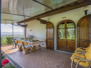 Möbel, Tabelle, Pflanze, Stuhl, Holz, Die Architektur, Schatten, Fenster, Wohnzimmer, Gartenmöbel