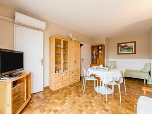 Cabinetry, Furniture, Property, Table, Wood, Chair, Hall, Living Room, Drawer, Interior Design