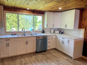 Fully renovated kitchen!