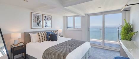 Pier View Penthouse, Whitby - Stay North Yorkshire