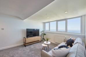 Pier View Penthouse, Whitby - Stay North Yorkshire