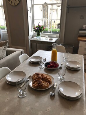 Lazy morning breakfasts