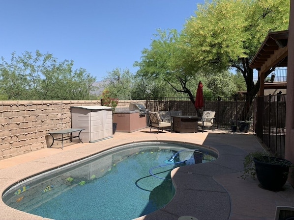 Private pool