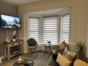 Living Room / Lounge