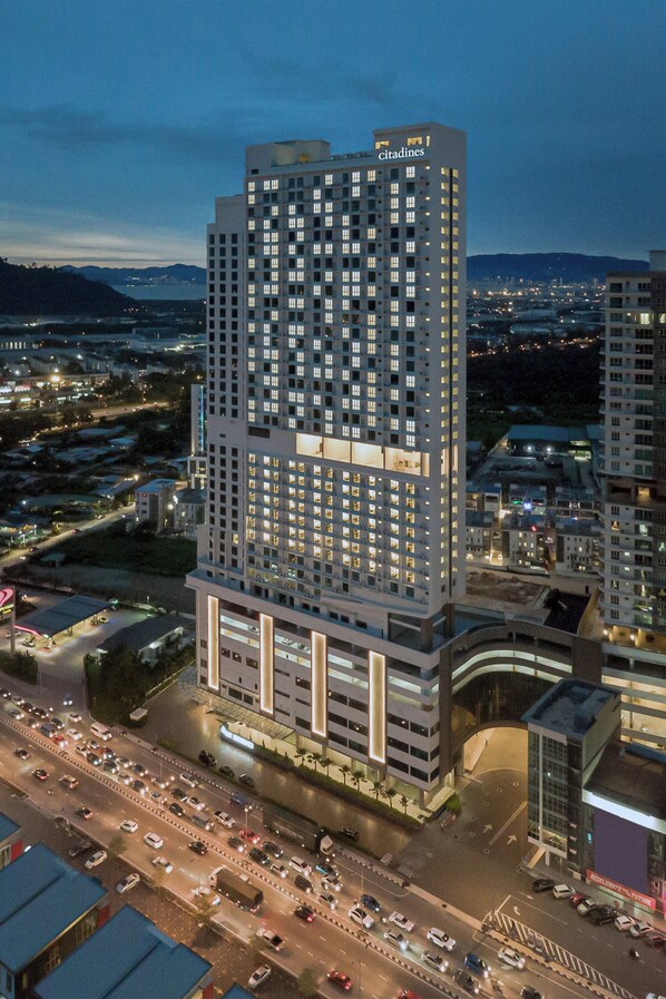 Front of property – evening/night