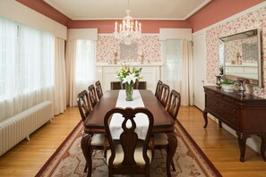 Dining Room; butler's pantry to the right leads to kitchen