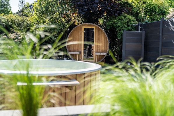 Bain à remous extérieur