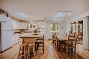 Indoors, Dining Room, Dining Table, Furniture, Table