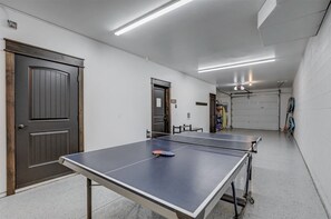 Spielezimmer