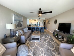 Open concept living room & kitchen