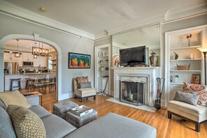 Living Area | Smart TV | Cable | DVD Player