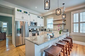 Kitchen | Fully Equipped | Cooking Utensils