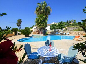 L'Eau, Ciel, Plante, Propriété, Piscine, Bleu Azur, La Nature, Arbre, Botanique, Ombre