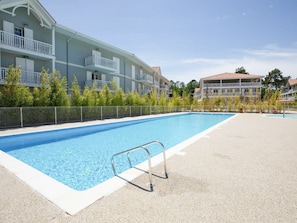 Sky, Building, Water, Plant, Swimming Pool, Window, Azure, House, Shade, Tree