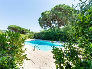 L'Eau, Plante, Ciel, Propriété, Communauté Des Plantes, Piscine, Paysage Naturel, Arbre, Paysage, Herbe
