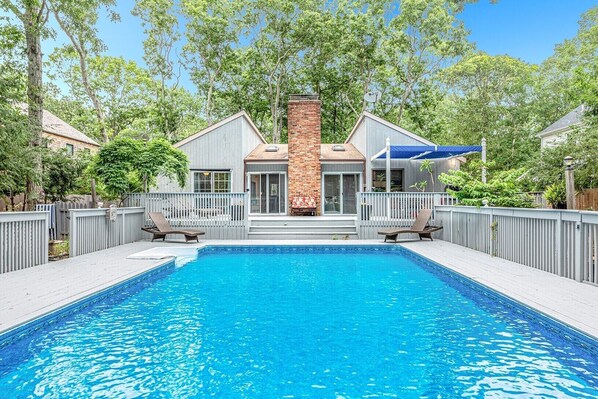 Large pool heated pool