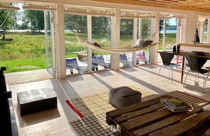 Livingroom with Lakeview