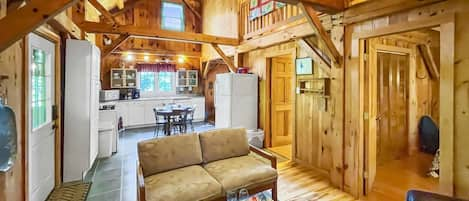 Gorgeous Post & Beam - spacious open concept, yet cozy!