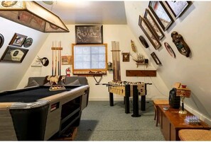 Spielezimmer