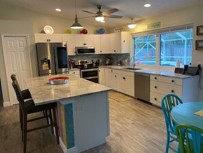 Kitchen with large central island