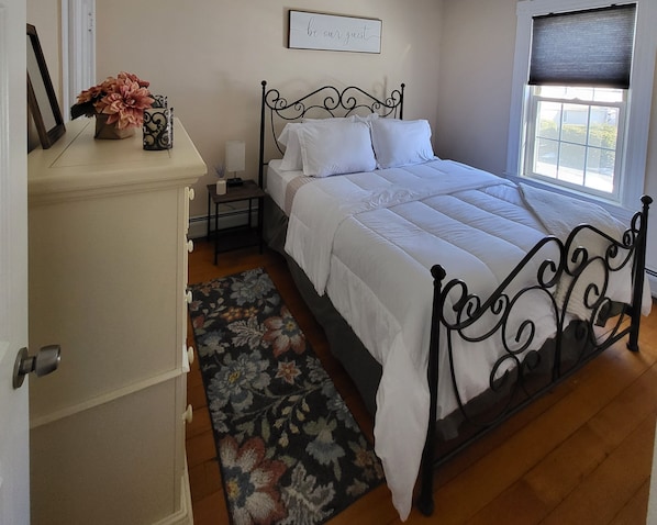 Bedroom #2 Queen mattress