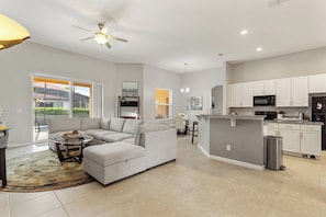 Open floor living area and kitchen