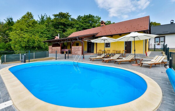 pool