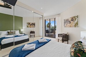 043_Open2view_ID792012-Unit_109__685_Casuarina_Way__Casuarina