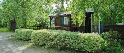 le chalet au calme et arboré , bien situé