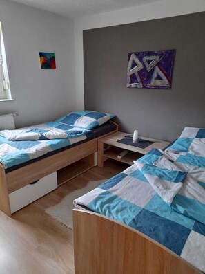 Schlafzimmer 2 Einzelbetten