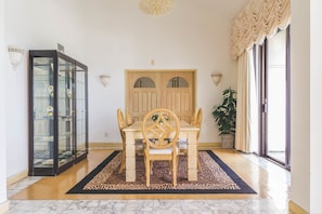 Dining room