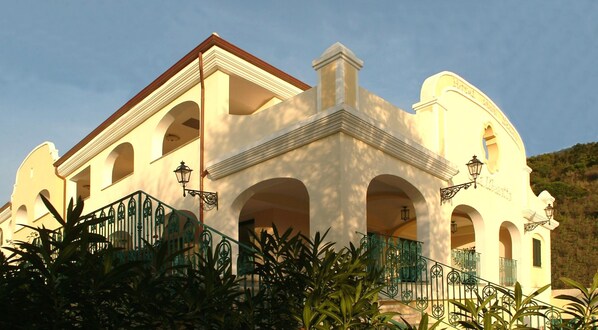 Entrada de la propiedad