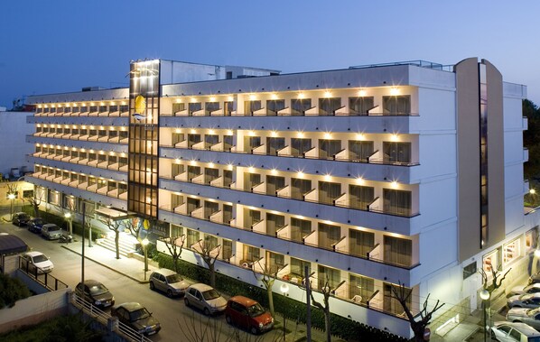 Front of property - evening/night