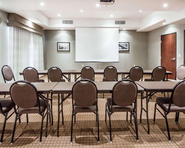 Meeting facility