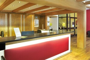 Check-in/check-out kiosk