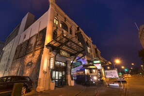 施設の正面