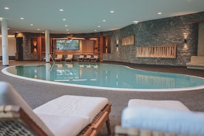 Piscina estreita