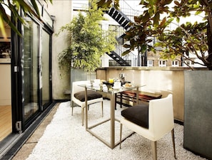 Breakfast area