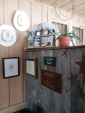 Concierge desk