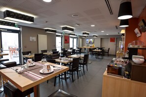 朝食スペース