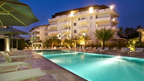 Piscina exterior