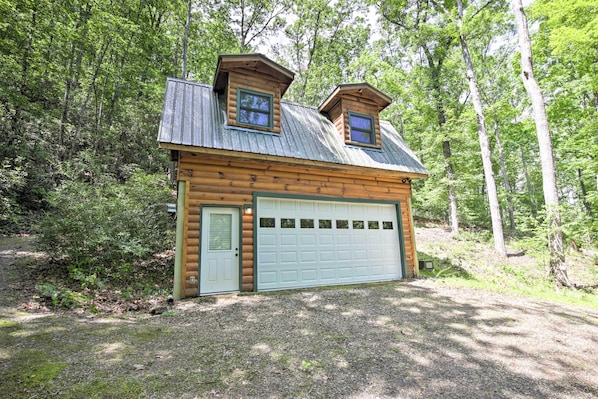 Murphy Vacation Rental | 1BR | 1BA | 600 Sq Ft | Single-Story Cabin