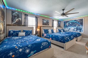 Star Wars Room at Villa Palmentuin