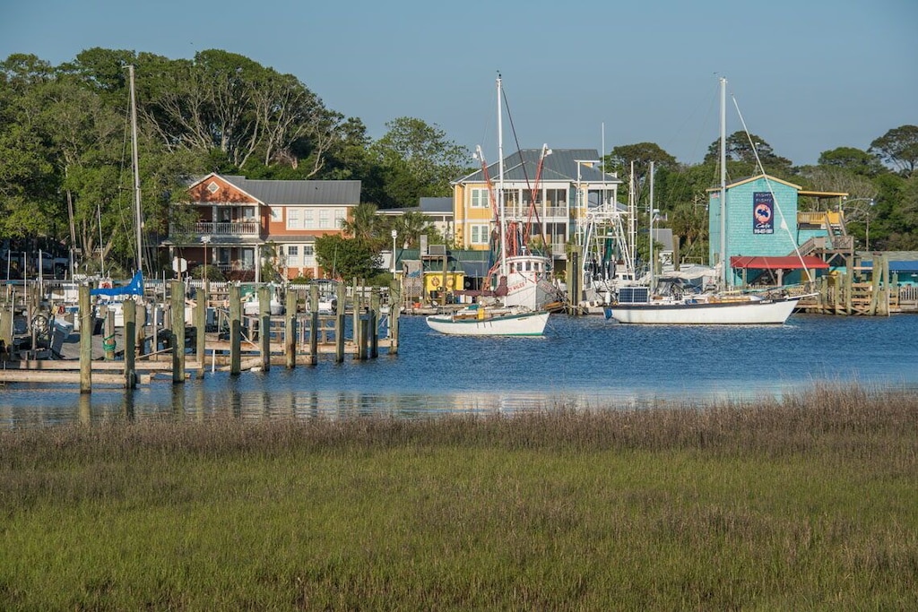 Amazing water view in the heart of Downtown - Southport