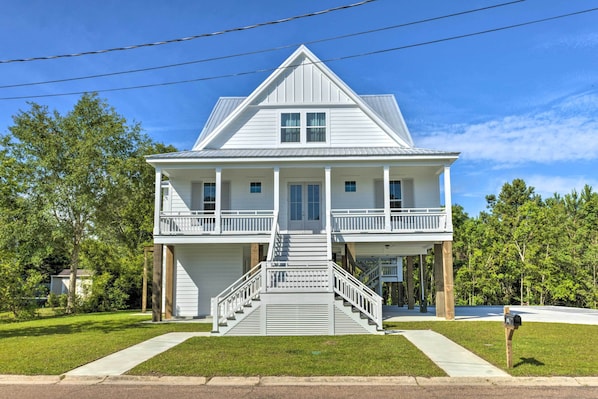 Waveland Vacation Rental | 3BR | 3.5BA | 2,800 Sq Ft | 2 Story | Stairs to Entry