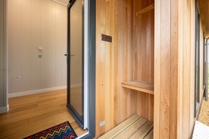 Welcome to Avocet Lodge, Ingoldisthorpe